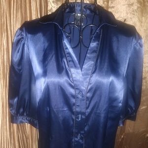 Button down quarter sleeve silky shirt L